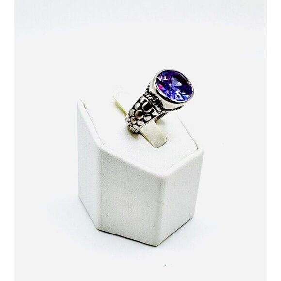 Lia Sophia "Tempest" Purple Cubic Zirconia Center Stone Silver Tone Ring Size 5 - Picture 3 of 3